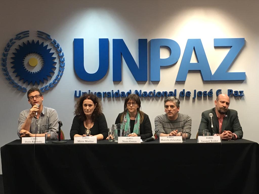 Panel de apertura.