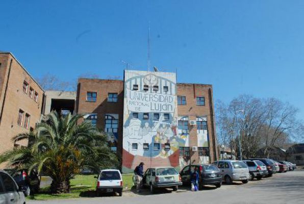 Edificio de la Universidad Nacional de Luján